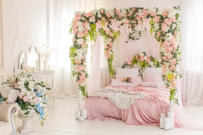 Luxurious bridal room decoration with coordinated colours